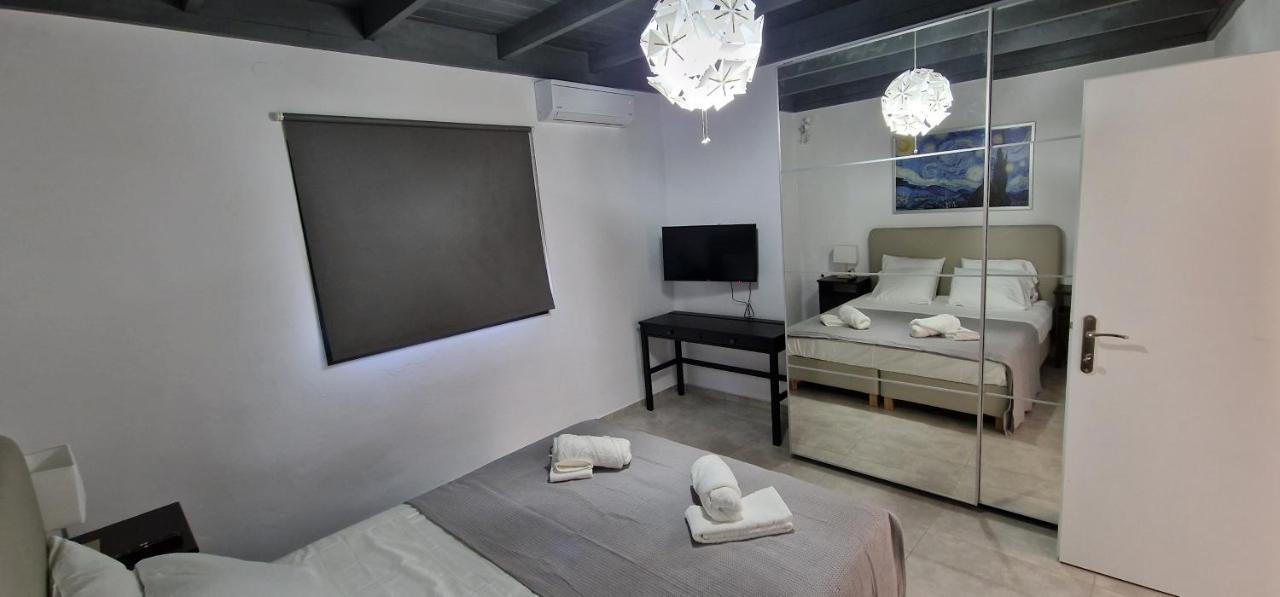 Casa Di Olive, All Seasons Accommodation Goudhouros Bagian luar foto