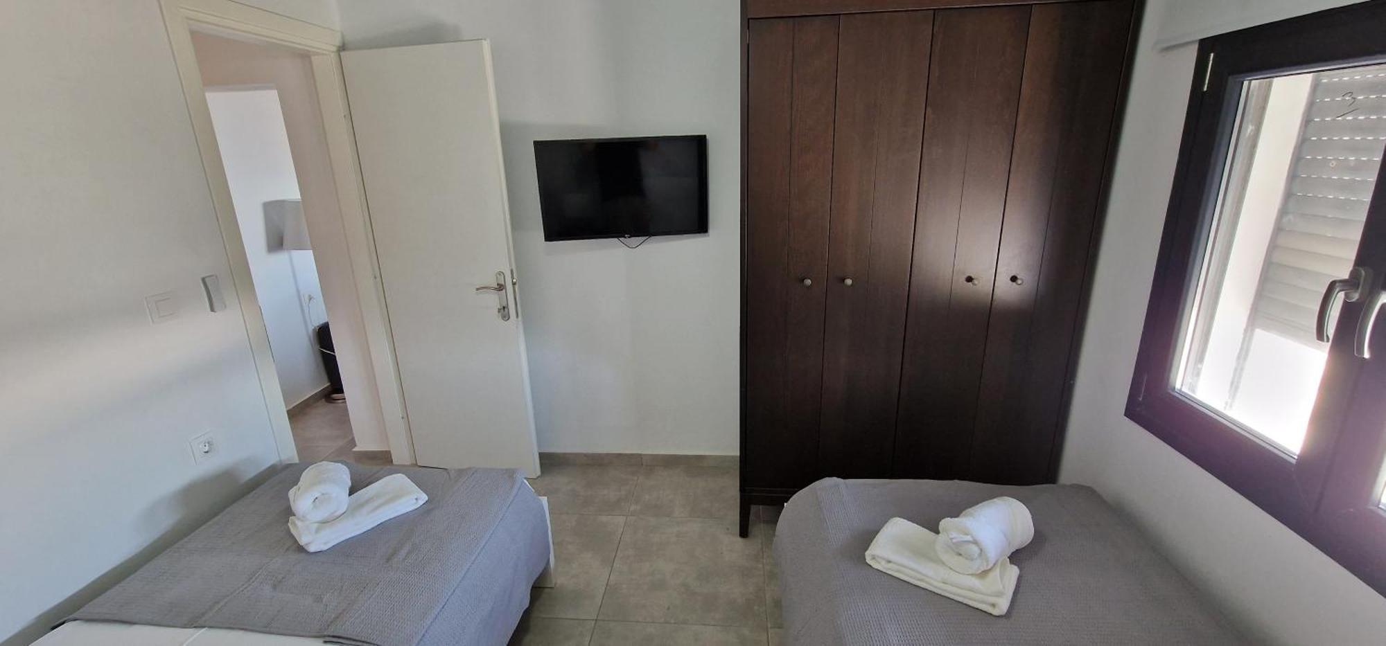 Casa Di Olive, All Seasons Accommodation Goudhouros Bagian luar foto